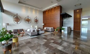 Departamento amueblado de tres recámaras en renta. Montejo pza. Mérida, Yucatán.