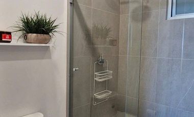 Departamento amueblado de tres recámaras en renta. Montejo pza. Mérida, Yucatán.