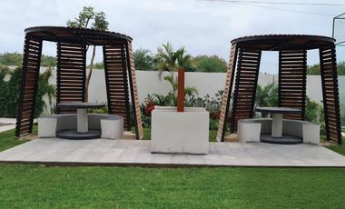 Departamento amueblado de tres recámaras en renta. Montejo pza. Mérida, Yucatán.