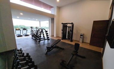 Departamento amueblado de tres recámaras en renta. Montejo pza. Mérida, Yucatán.