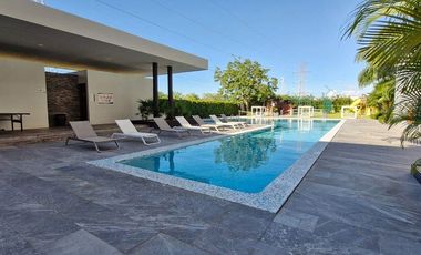 Departamento amueblado de tres recámaras en renta. Montejo pza. Mérida, Yucatán.