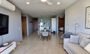 Departamento amueblado de tres recámaras en renta. Montejo pza. Mérida, Yucatán.