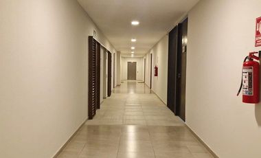 Departamento amueblado de tres recámaras en renta. Montejo pza. Mérida, Yucatán.