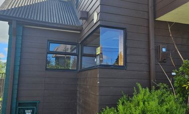 VENTA CASA ESQUINA DOS PISOS EN AVENIDA AUSTRAL
