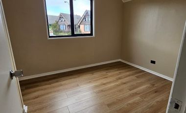 VENTA CASA ESQUINA DOS PISOS EN AVENIDA AUSTRAL