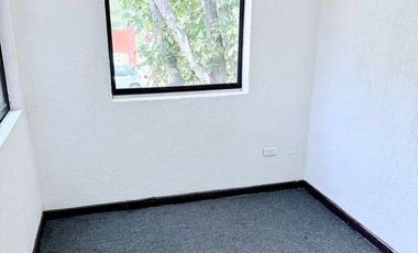 Local Comercial en Arriendo en Av Los castaños a pasos de uno norte