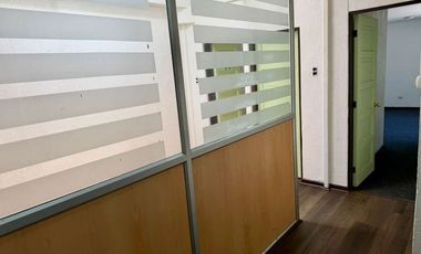 Local Comercial en Arriendo en Av Los castaños a pasos de uno norte