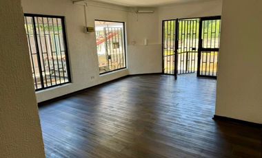 Local Comercial en Arriendo en Av Los castaños a pasos de uno norte