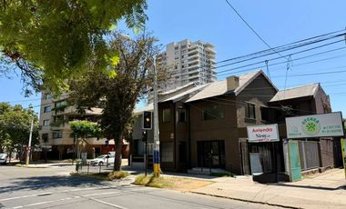 Local Comercial en Arriendo en Av Los castaños a pasos de uno norte