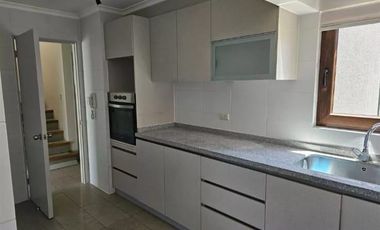 Casa en arriendo Parque de Carriel, cerca de Aeropuerto