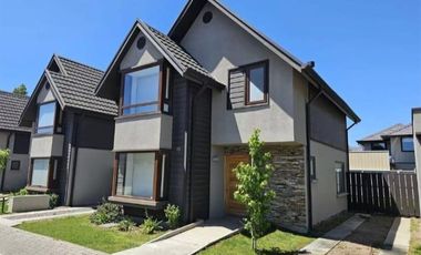 Casa en arriendo Parque de Carriel, cerca de Aeropuerto