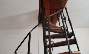 CASA EN BARRIO TRANQUILO TRATO DIRECTO SIN COMISION