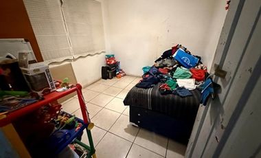 Oficina de 2 pisos con amplio estacionamiento