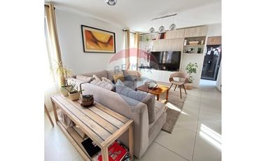 Casa Esquina en Sector  Coviefi