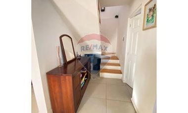 Casa Esquina en Sector  Coviefi