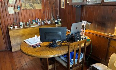 Casa Av. Macul comercial o residencial.