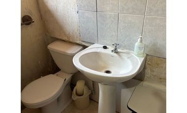 Casa Av. Macul comercial o residencial.