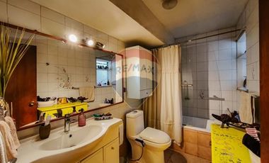 Hermosa Casa  en Macul