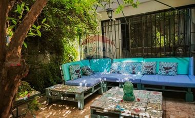 Hermosa Casa  en Macul