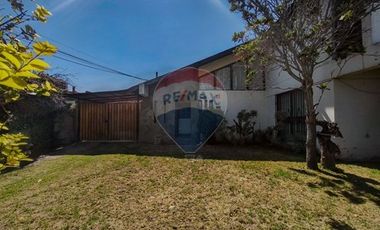 Hermosa Casa  en Macul