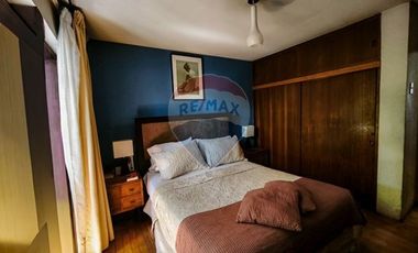 Hermosa Casa  en Macul