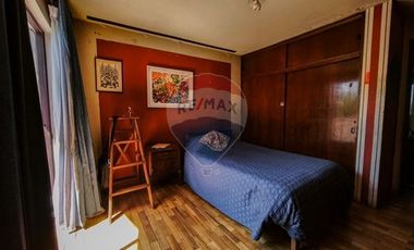 Hermosa Casa  en Macul