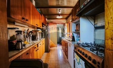 Hermosa Casa  en Macul