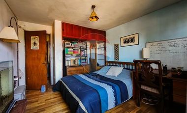 Hermosa Casa  en Macul