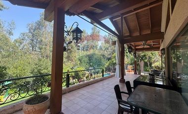 Preciosa casa Quinchamalí 5D+4B piscina