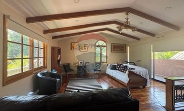 Preciosa casa Quinchamalí 5D+4B piscina