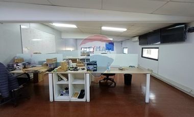 Gran casa oficina / Contramaestre Micalvi