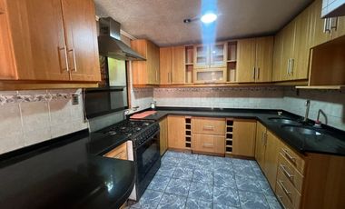 Hermosa casa en arriendo Ñuñoa 4D+2B+2E+1B