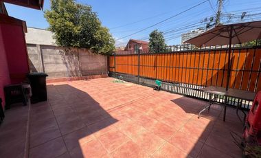 Hermosa casa en arriendo Ñuñoa 4D+2B+2E+1B