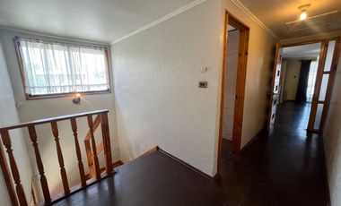 Hermosa casa en arriendo Ñuñoa 4D+2B+2E+1B