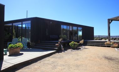 Casa frente al mar en Punta de Lobos