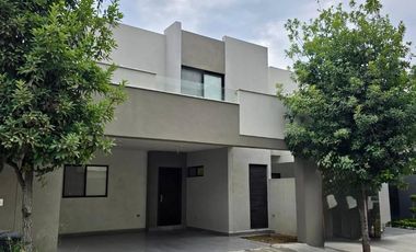 Casa en condominio en renta en Privalia Cumbres, García NL