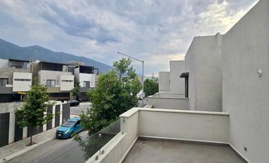 Casa en condominio en renta en Privalia Cumbres, García NL