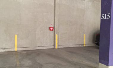 España 950 - 3 cocheras  - Venta