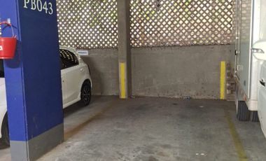 España 950 - 6 cocheras - Venta en bloque