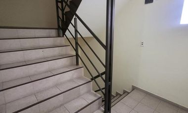 Departamento sobre Yrigoyen al 100 en Moreno Centro