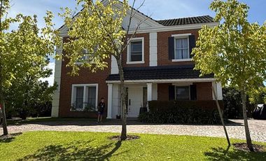 Casa de 5 dormitorios en venta en Los Castores, Nordelta