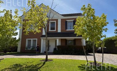 Casa de 5 dormitorios en venta en Los Castores, Nordelta