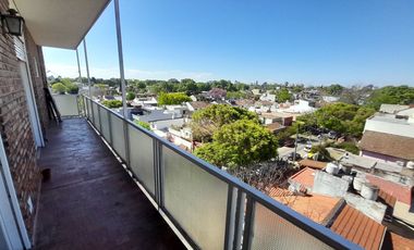 Florida - amplio y Luminoso Departamento de 3 amb con Balcones!