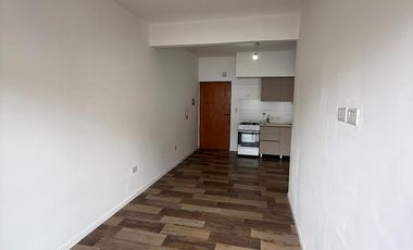 Departamento dos ambientes en alquiler wilde