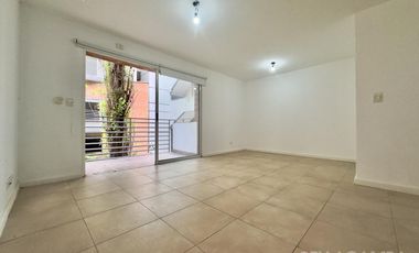 5 AMBIENTES VENTA FLORIDA COCHERA COMPLEJO CERRADO CON AMENITIES