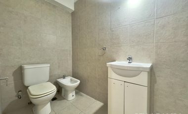 5 AMBIENTES VENTA FLORIDA COCHERA COMPLEJO CERRADO CON AMENITIES