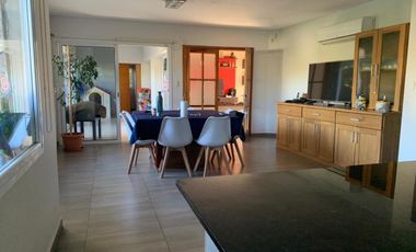 Casa en Barrio Los Olivos - Neuquén