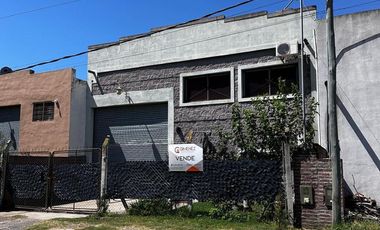 Galpón en zona industrial de Lujan
