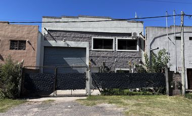 Galpón en zona industrial de Lujan