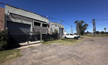 Galpón en zona industrial de Lujan